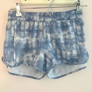 Billabong Shorts Size Small